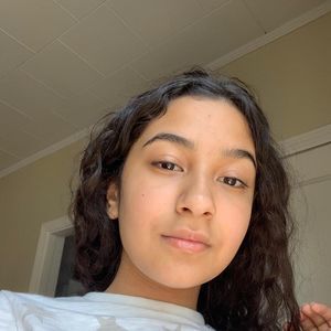 Meet your Posher, Adelle